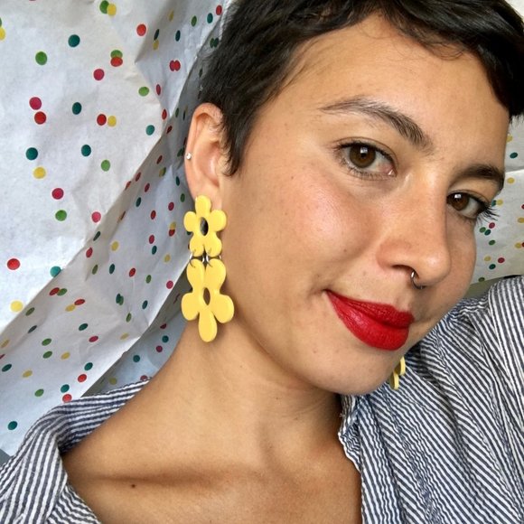 Meet your Posher, Emma - Picture 2 of 2